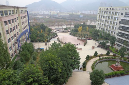 重庆市开州区职业教育中心地址及招生专业