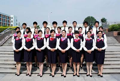 重庆航空学校是民办还是公办?