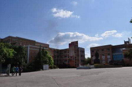 重庆市九龙坡职业教育中心2019招生简章