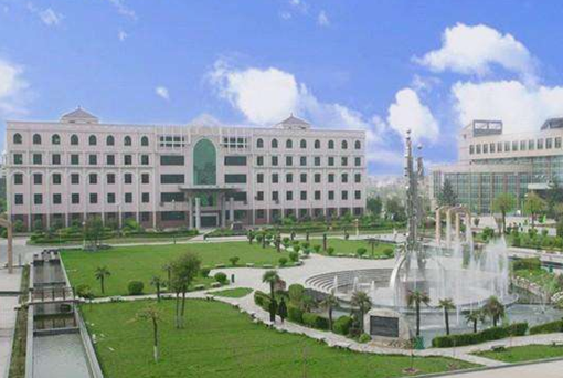 重庆市医药经贸学校有哪些专业、专业课程介绍