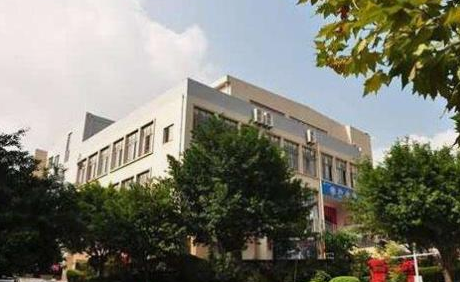 上海市有哪些医学类学校？