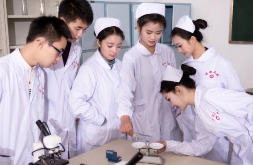 2020年重庆初中生读卫校有用吗