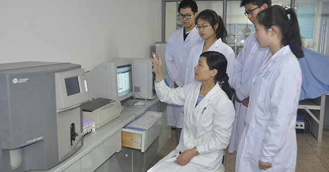 2020年重庆读卫校学什么好