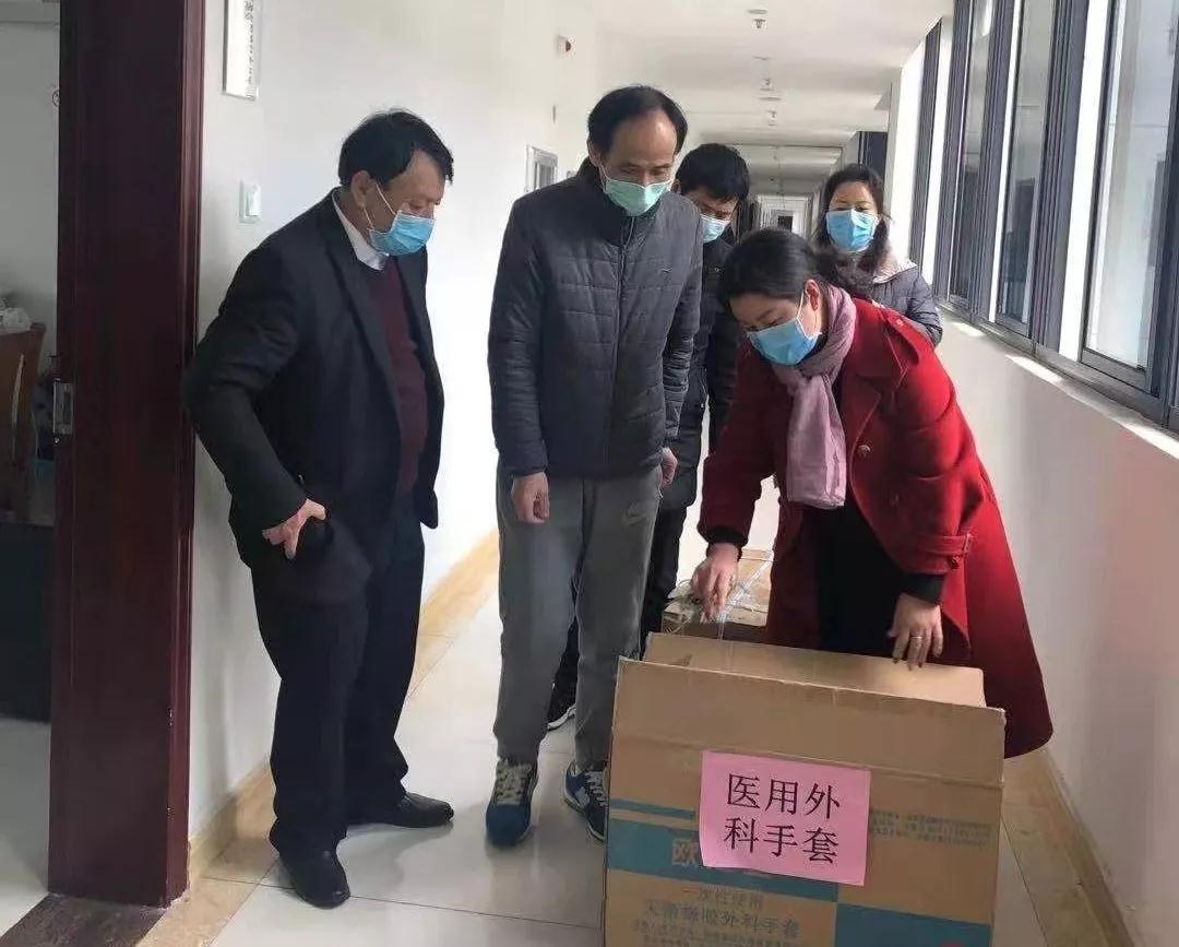 鹰潭卫生学校，奉献爱心 捐赠口罩抗疫再行动
