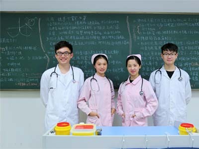初中毕业读五年制卫校怎么样