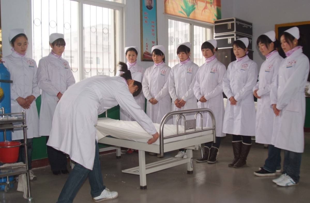 2020年沙坪坝卫校师资|就业如何