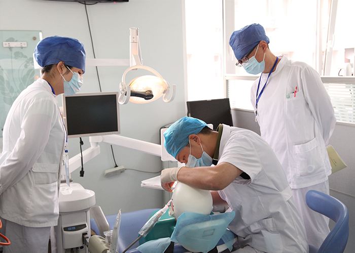 重庆的卫校临床医学好就业吗