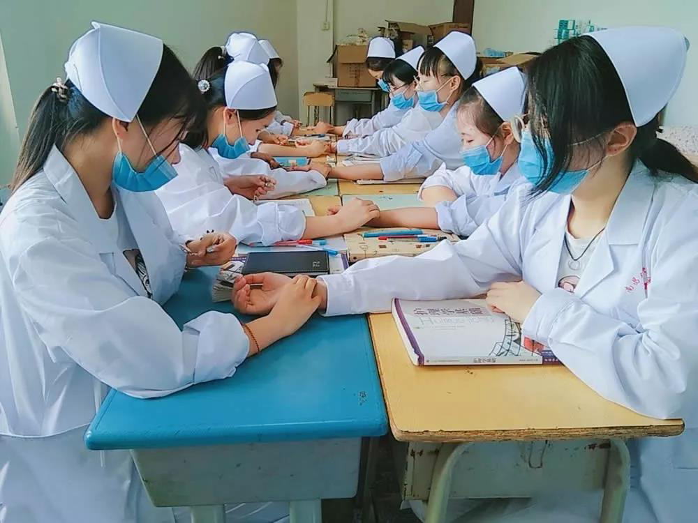 2020年重庆什么卫校好