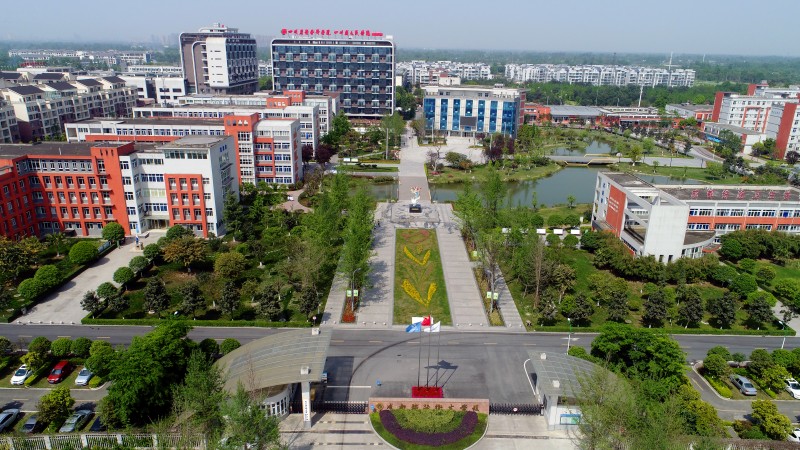 成都铁路卫生学校环境照片