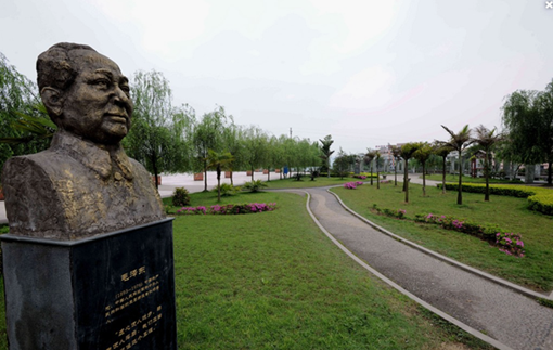 重庆工商学校环境 图片