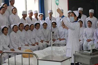 初中生读卫校好不好？读卫校有哪些优势？