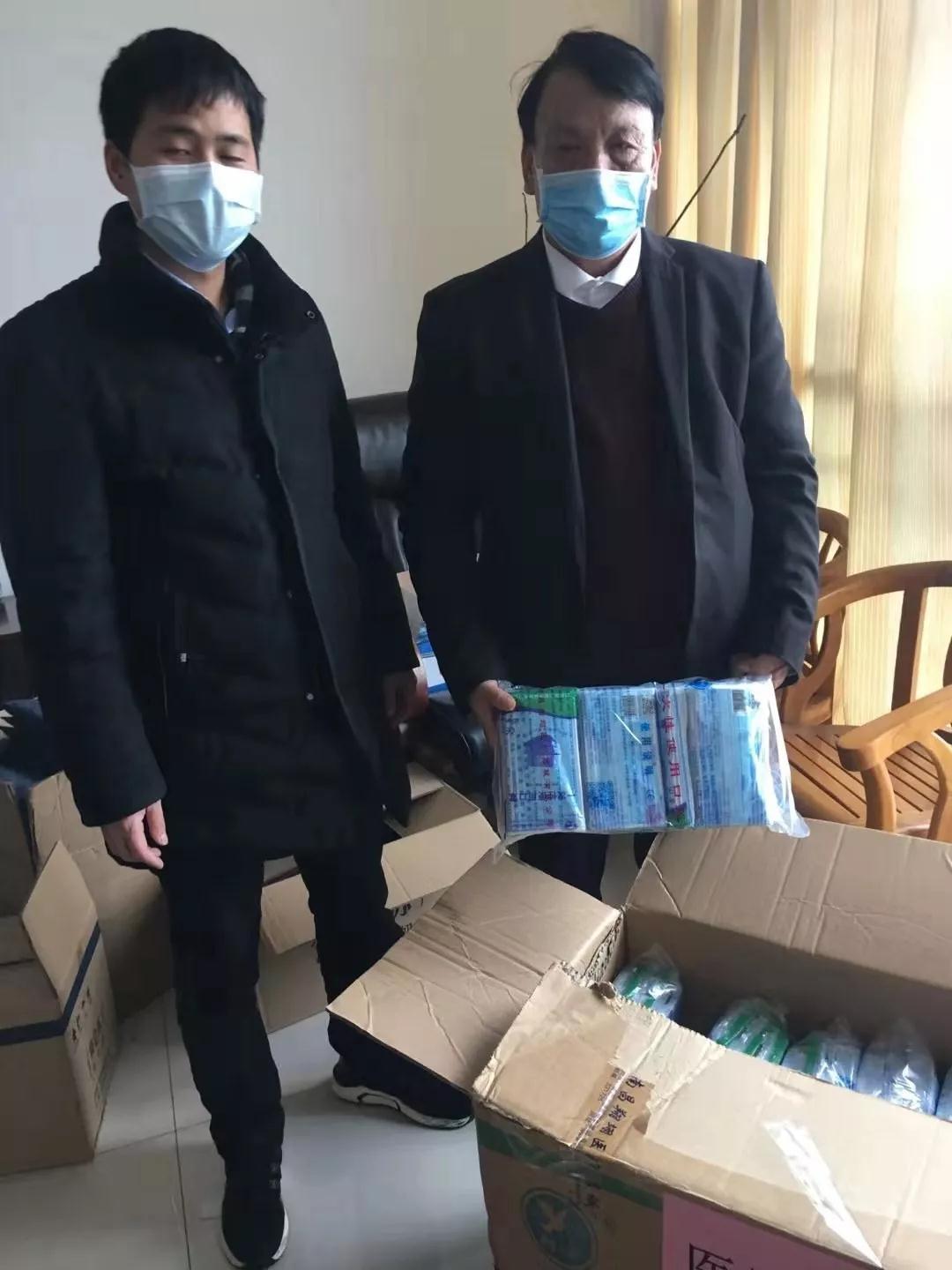 鹰潭卫校抗击疫情.jpg