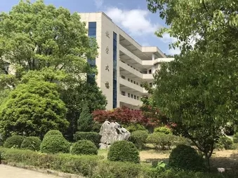 2020年江西景德镇卫校助学政策