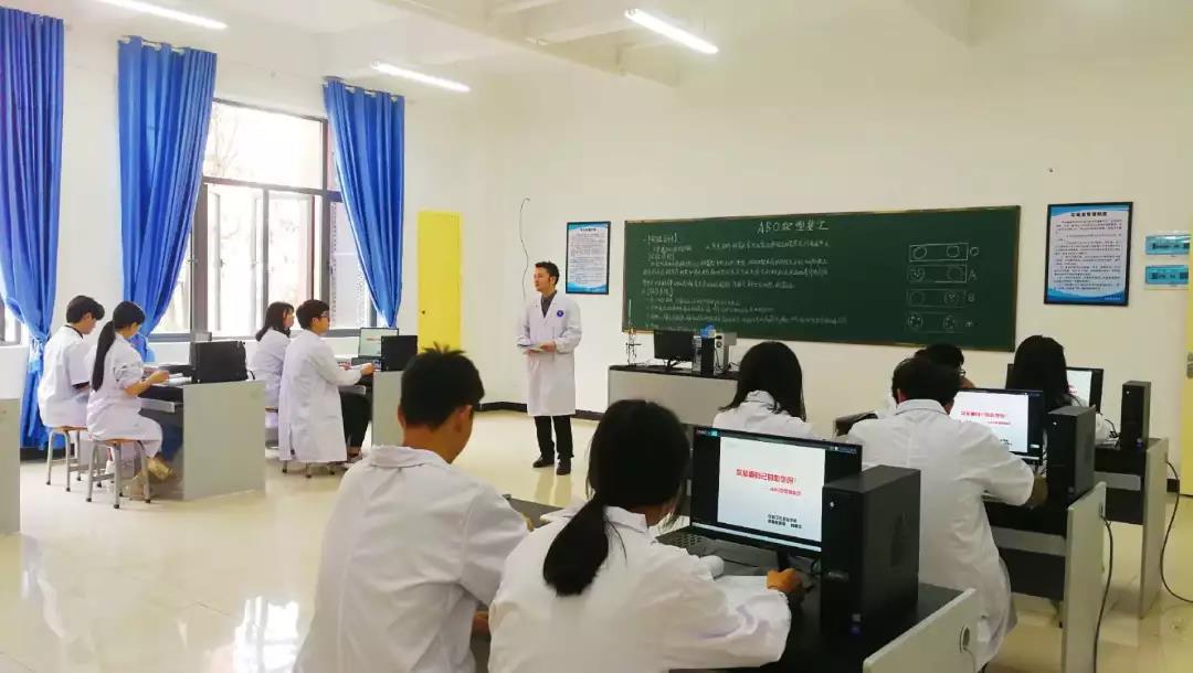 上饶卫校怎么样、学校教学条件