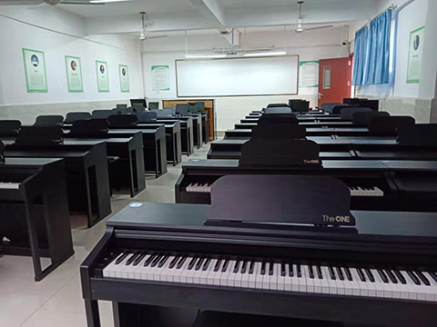 重庆女生学什么幼师学校好？
